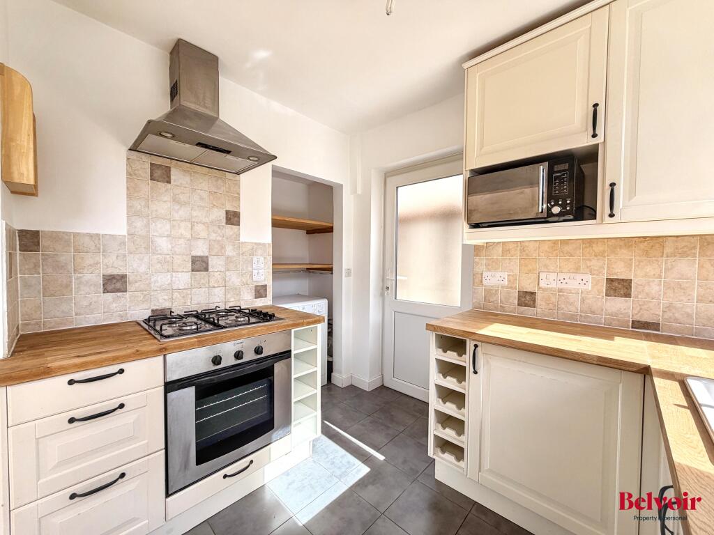 House in Gloucester - View 4
