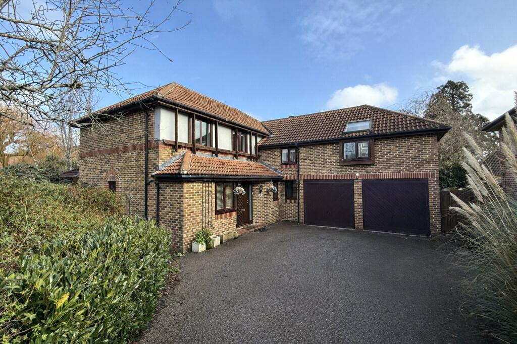 Main image of property: Berrycroft, Bracknell, Berkshire, RG12