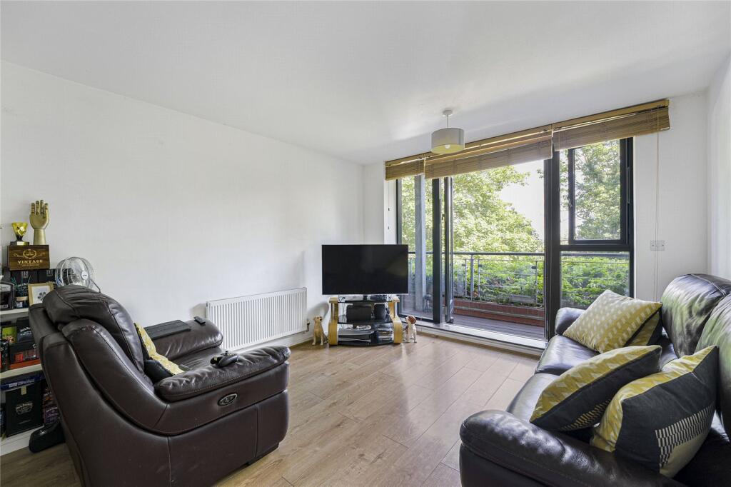 Apartment in Dartford - View 2