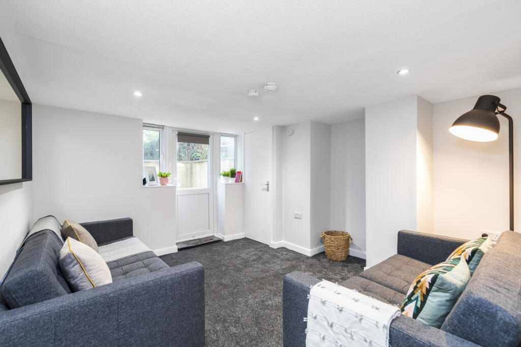 House in Leeds - View 4