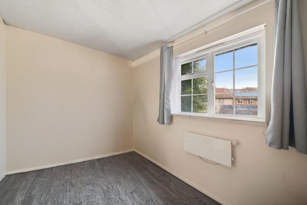 House in Southall - More