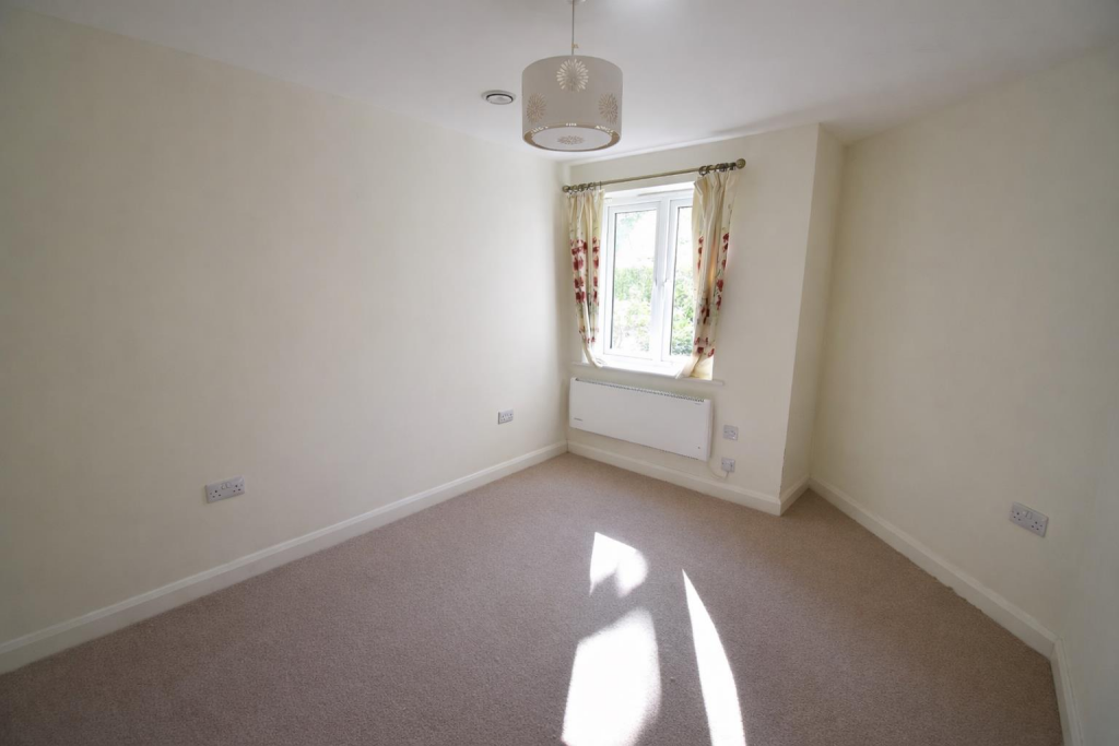 Apartment in Bristol, Woodhill - More