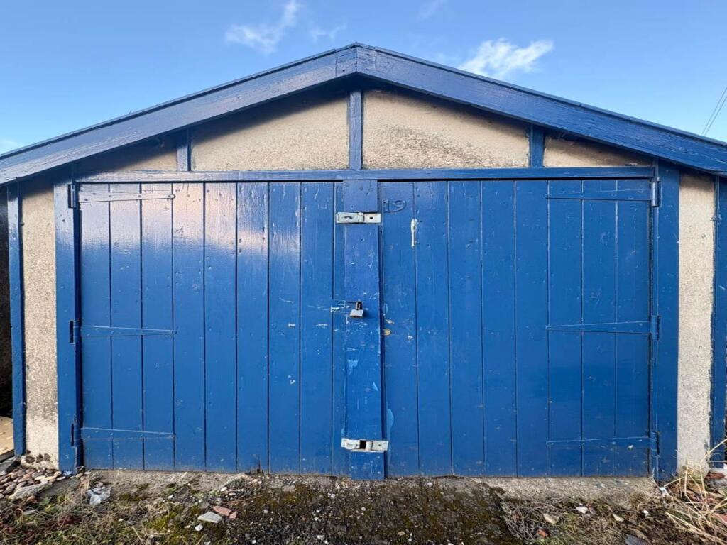 Garage Briarwood, Wibsey, Bradford