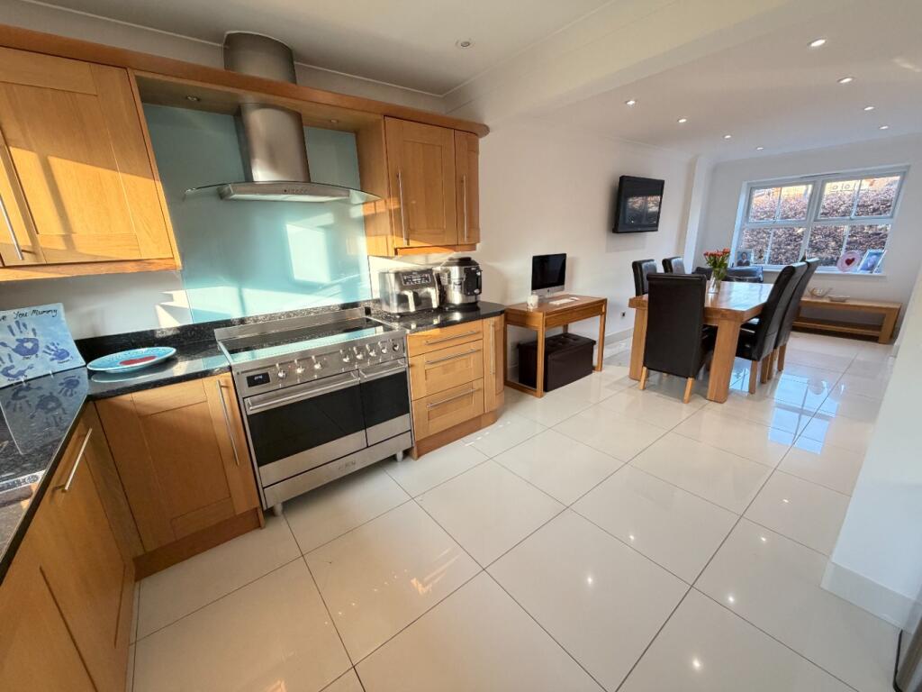 Grange Road, Barton-Le-Clay photo 4