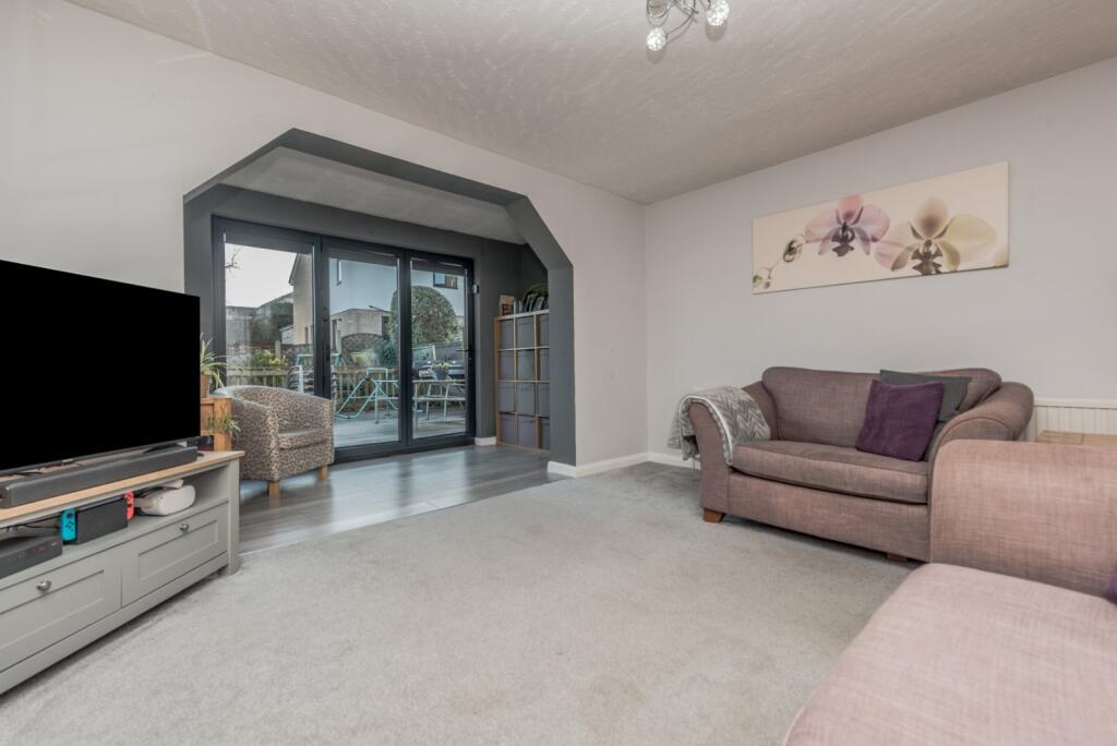 Wendron Way, Idle, Bradford, BD10 photo 4