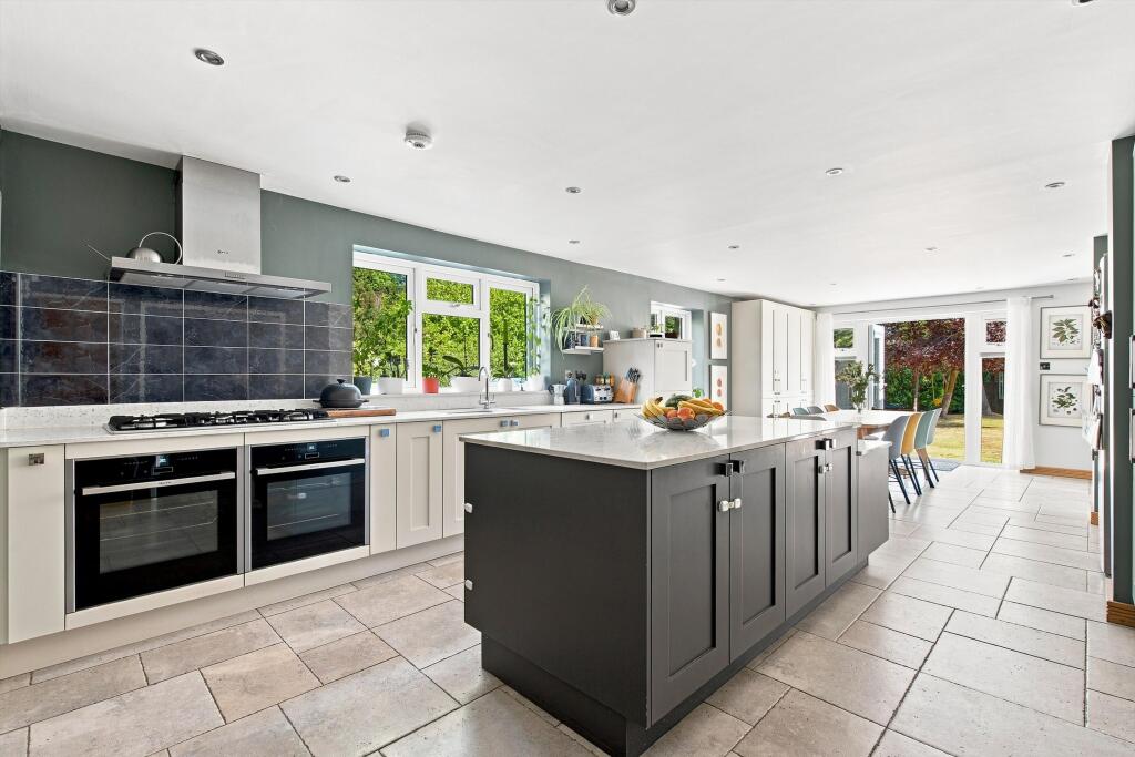 House in Slough, Sunninghill and Ascot - View 3
