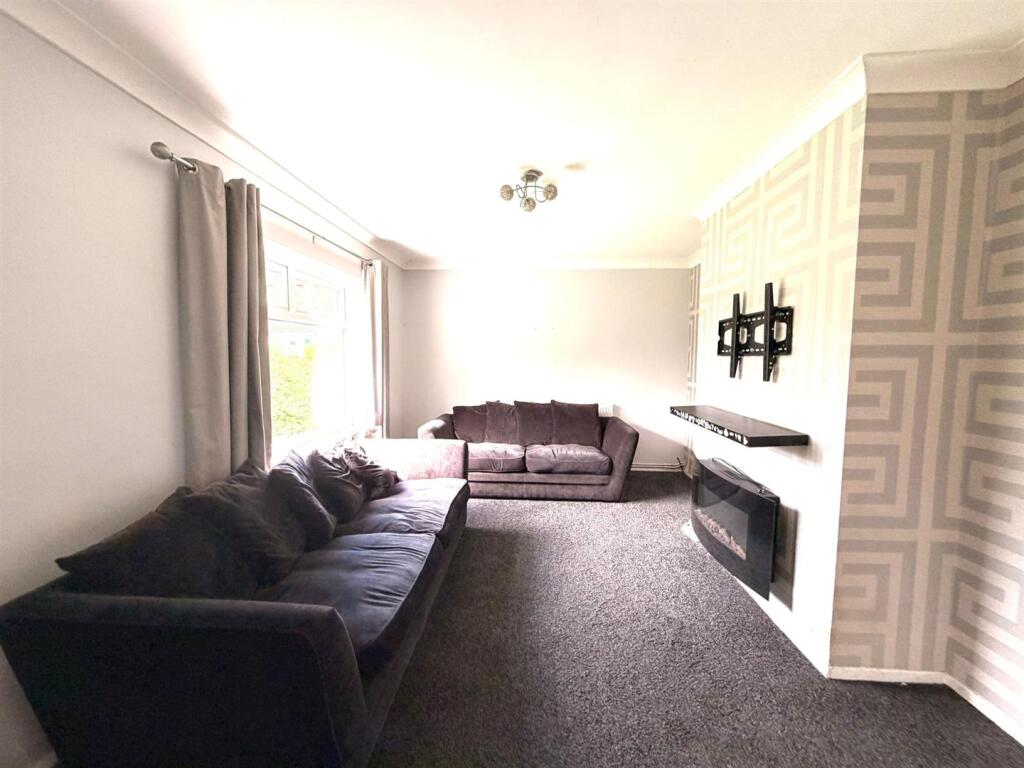 Penrith Avenue, Ashton-Under-Lyne photo 4