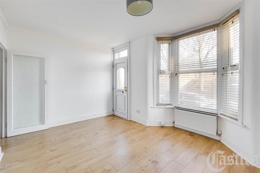 Eastway, E9 photo 4