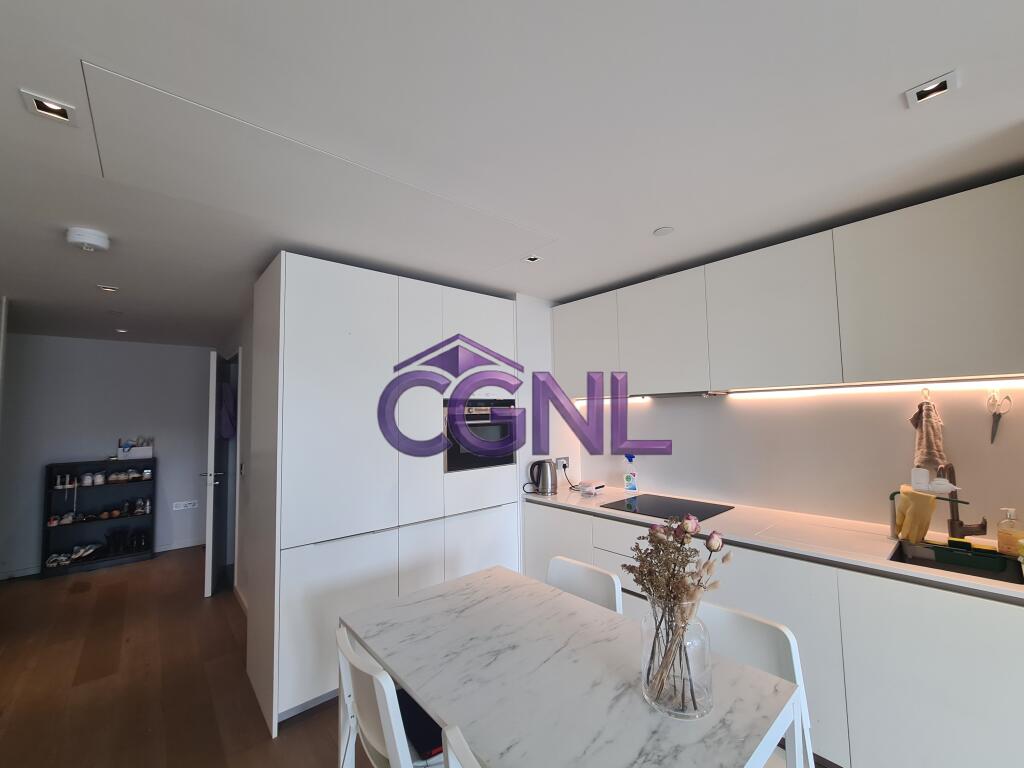 Apartment in London - More