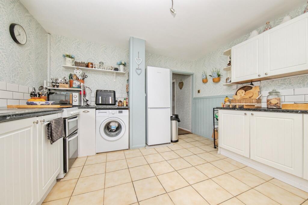 Lime Close, Clacton-On-Sea photo 4
