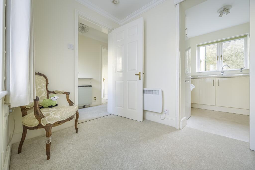 1, Bath Lodge, Chantry Court, Tetbury, Gloucestershire, GL8 photo 4