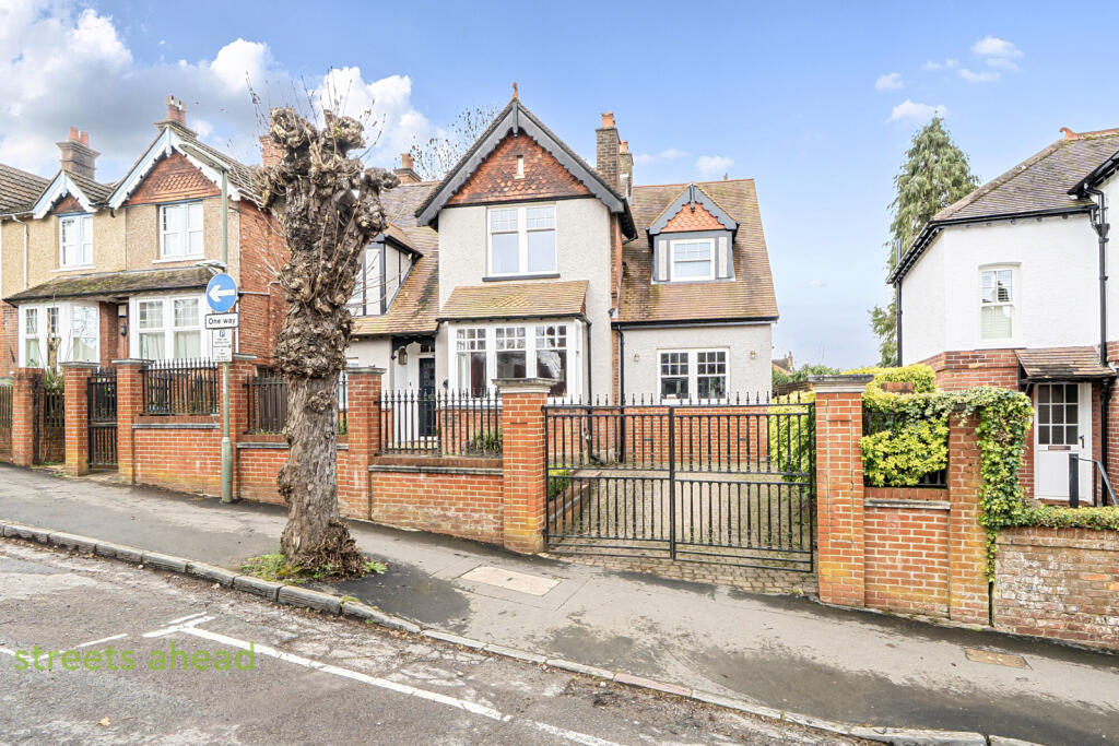 Main image of property: Station Road, Whyteleafe, Surrey, CR3