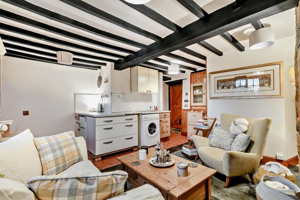 House in Leicester - View 2