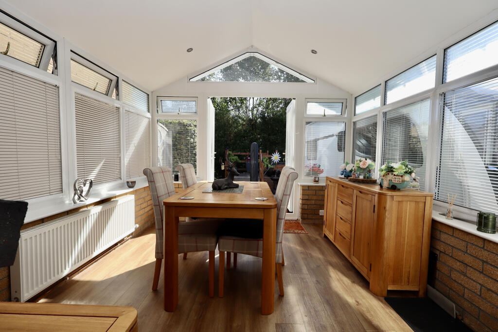Willow Drive, Shepton Mallet photo 4