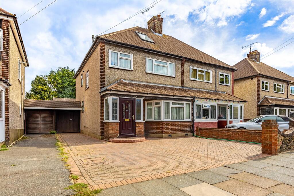 Main image of property: BOURNEMOUTH PARK ROAD, Southend-On-Sea