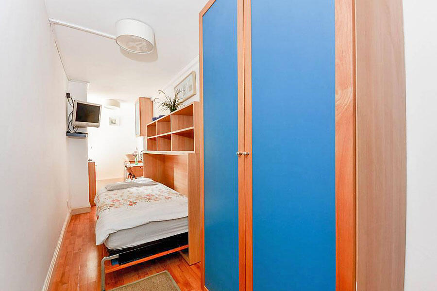 Apartment in London - More