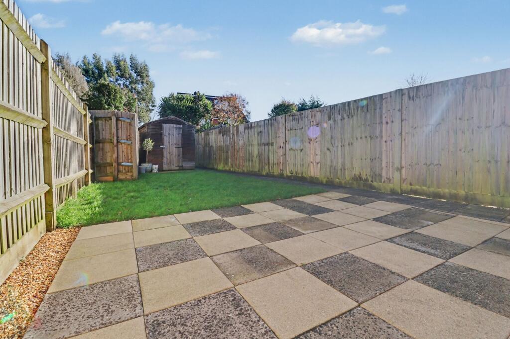 Mead Lane, Horton Heath, SO50 photo 4