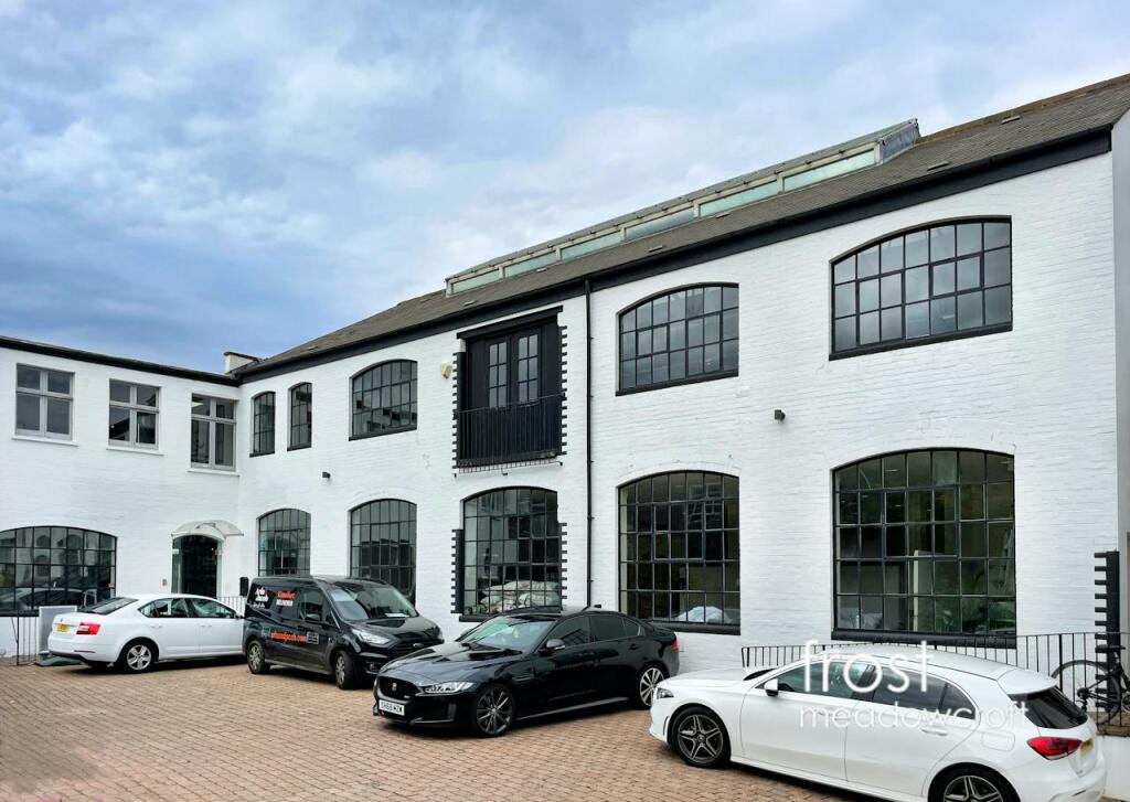Melbray House, Hurlingham Rd, Fulham SW6, office to let west London, ext1.jpg
