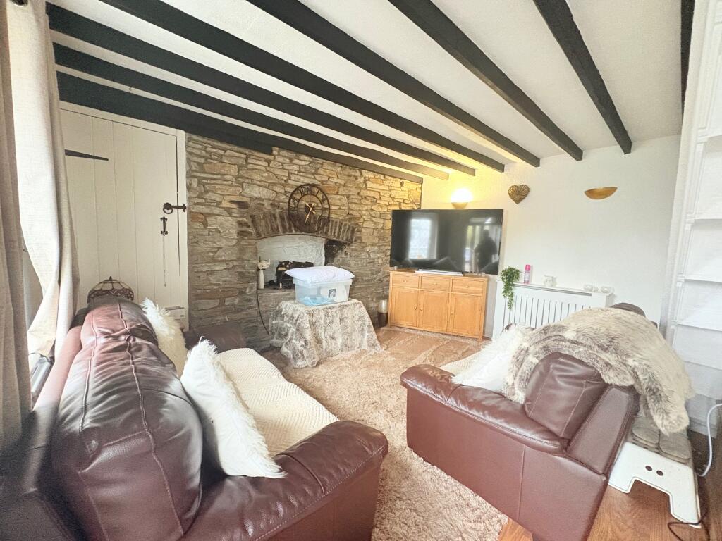 Brooklands Cottages, Nelson, Treharris photo 4