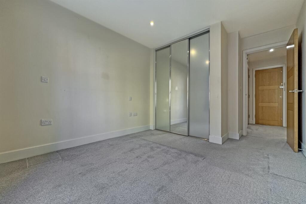 1 bedroom Ground Floor Apartment in Chichester - More