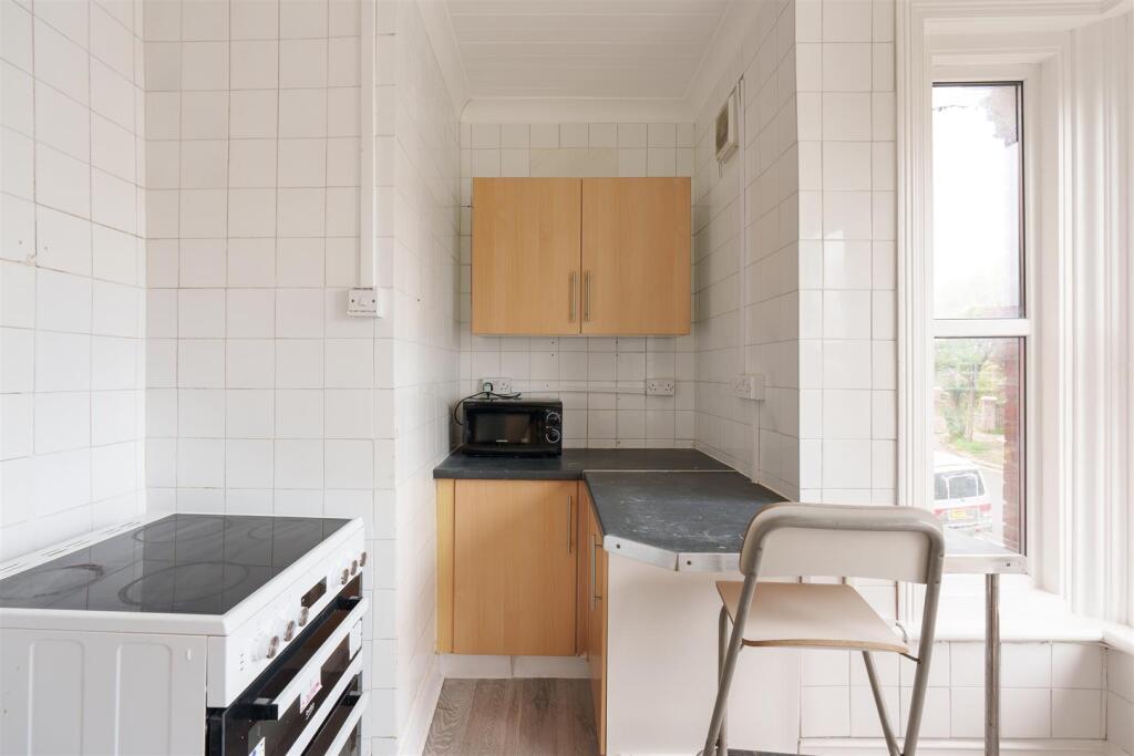 Wilbury Crescent, Hove photo 5