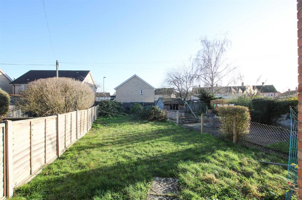 Manderston Road, Newmarket photo 3
