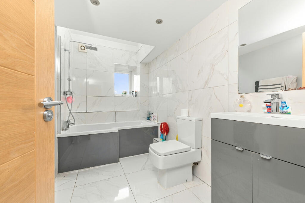 Apartment in Halifax - View 4