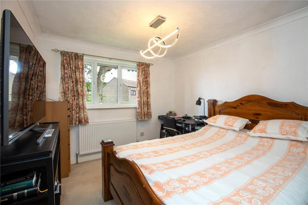 Montargis Way, Crowborough, East Sussex, TN6 - More