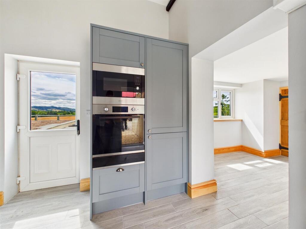 House in Shrewsbury, Pontesbury - View 5