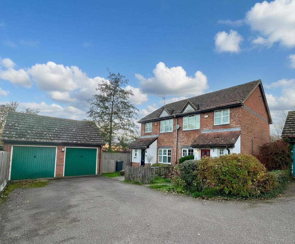 Main image of property: Hamblings Close, Shenley, WD7