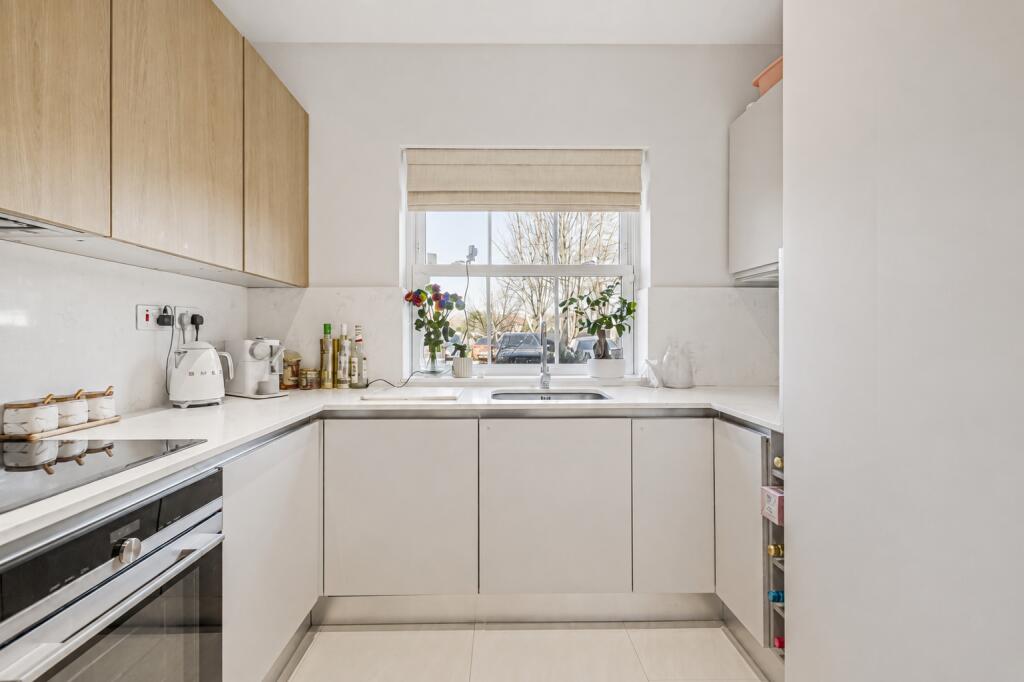 Main image of property: Accommodation Road, Barnet, EN4