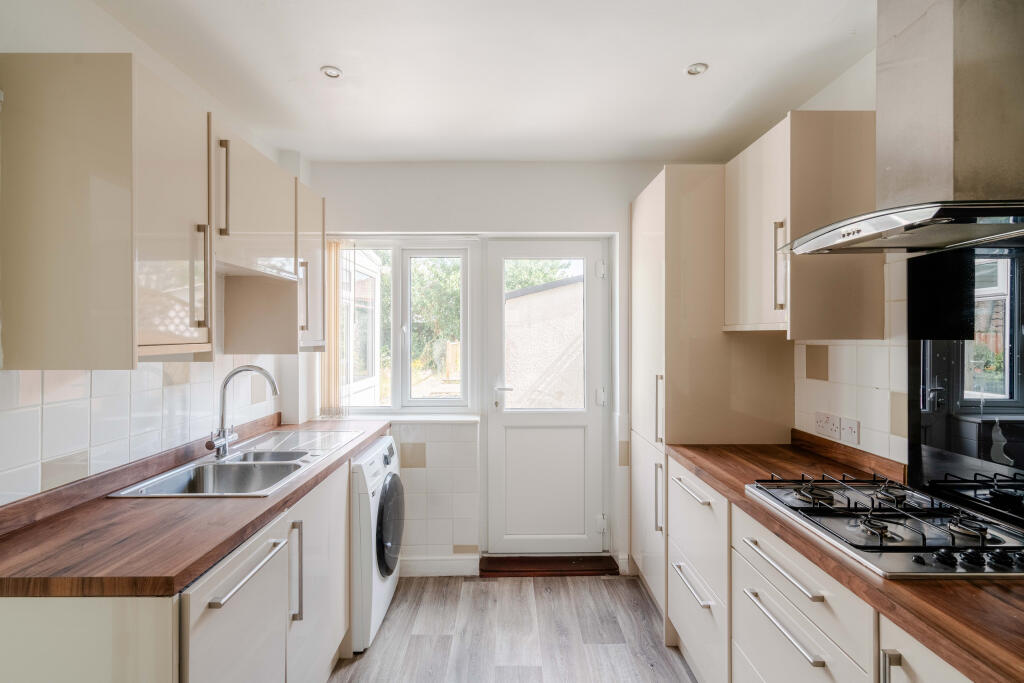 Chakeshill Drive, Brentry, BS10 photo 2