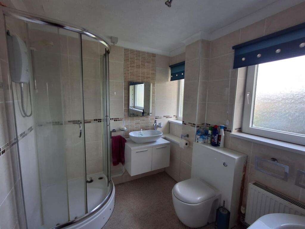 House in Swindon - View 4