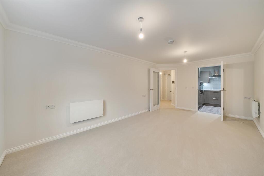 Watling Lodge, Towcester photo 3