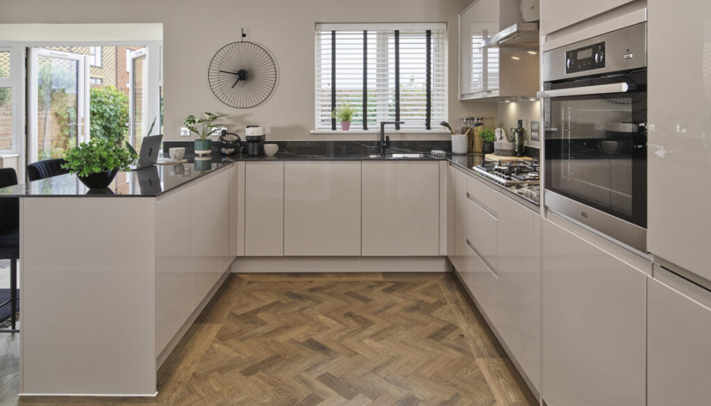 House in Bolton, Westhoughton - View 3