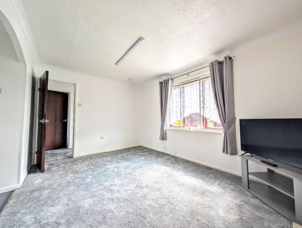 Ivanhoe Court, Bolton photo 3