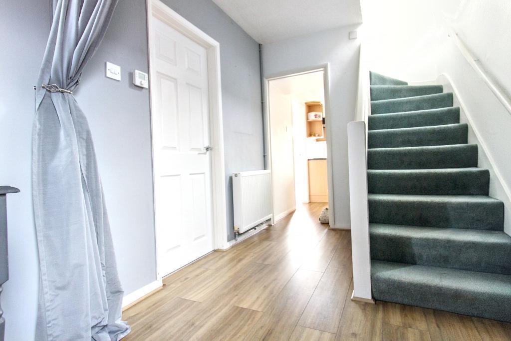 Parkside Avenue, Winterbourne, Bristol, BS36 1LX photo 2