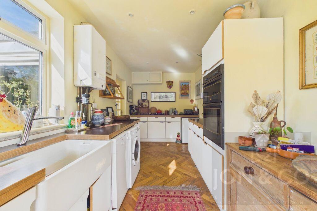 House in Wooton, Wootton Village, Wootton - View 5