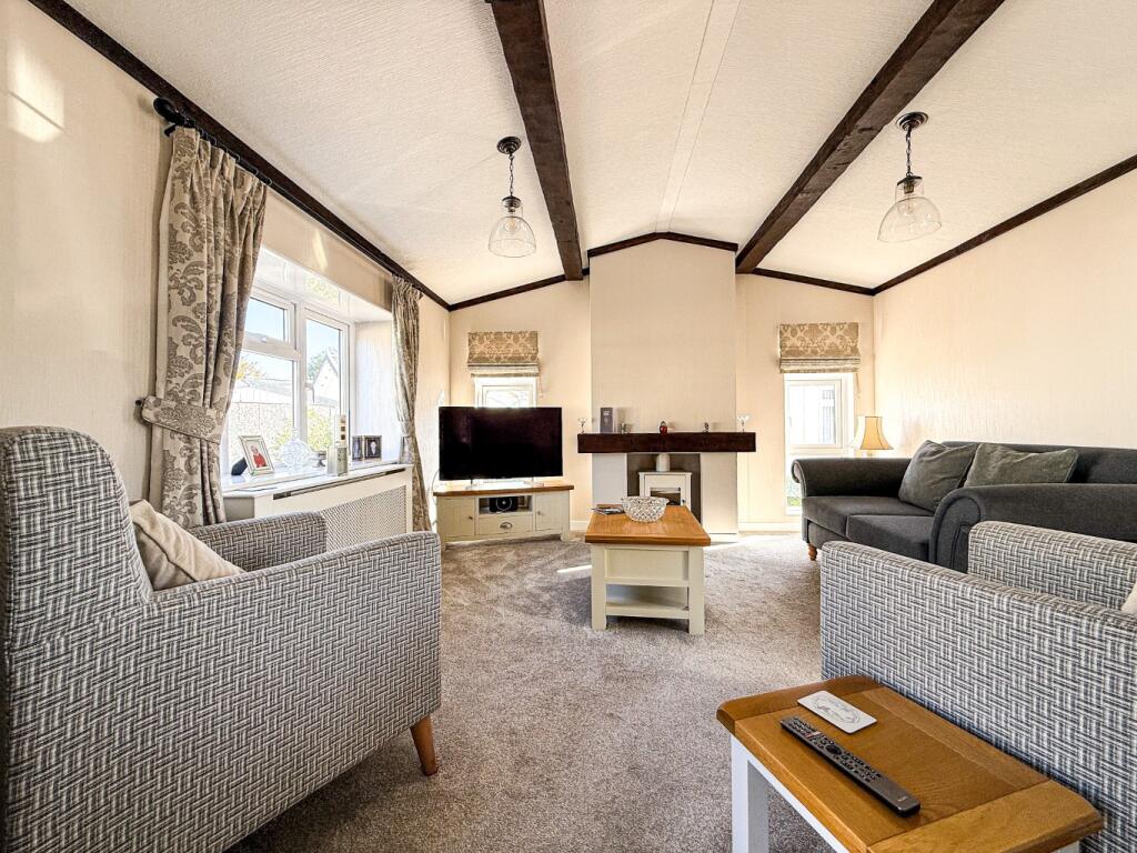 Chilton Park, Bridgwater, Somerset, TA6 3JW photo 4