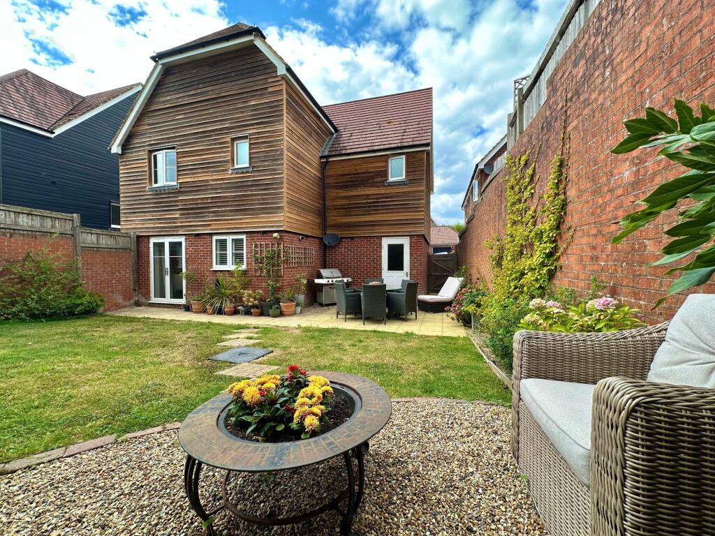 Main image of property: Queenstock Lane, Buxted, TN22