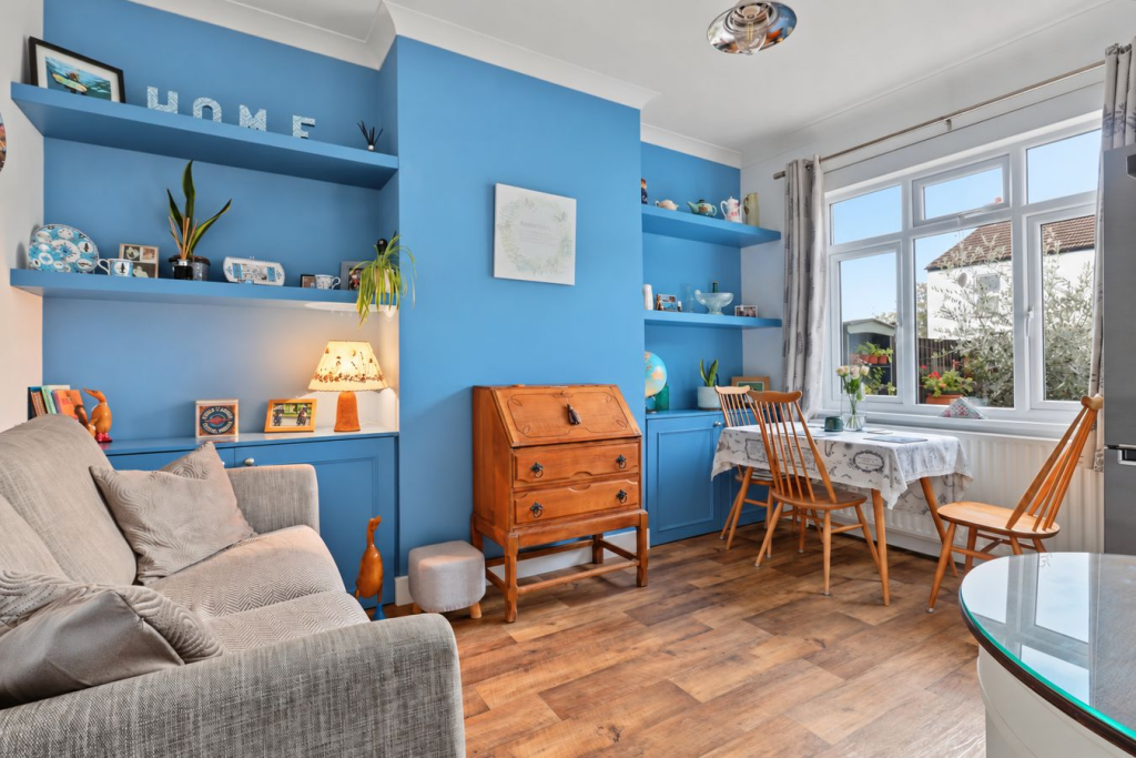 House in Southend-on-Sea, Essex - More