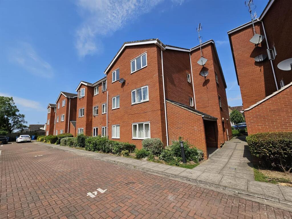 Main image of property: Knoll Court, Reservoir Road, Kettering