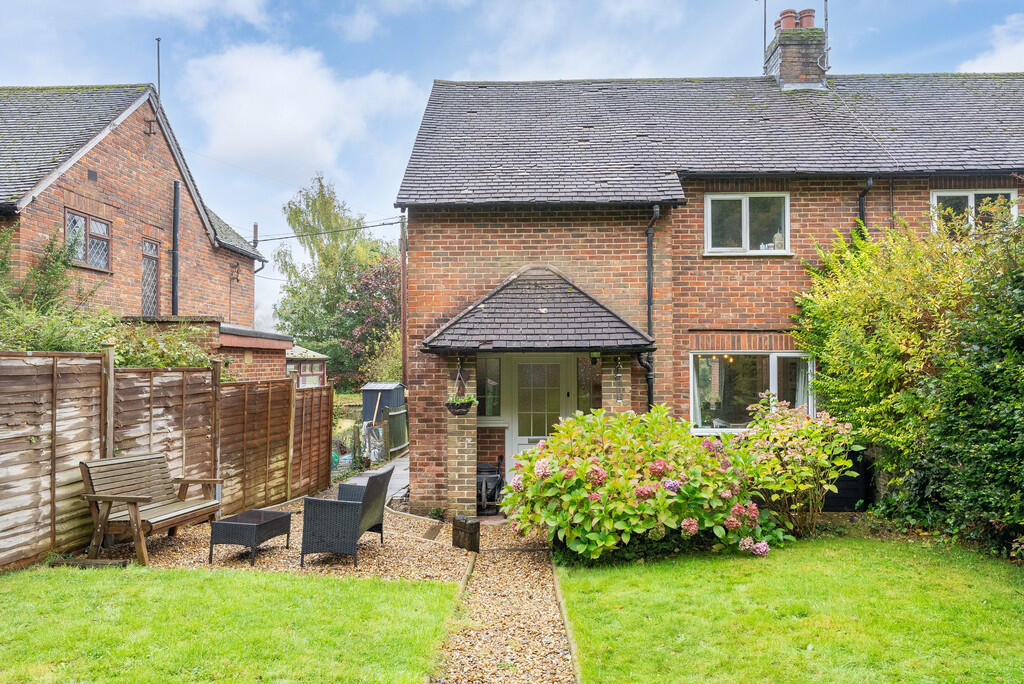 3-bed semi-detached on Kiln Lane, Brockham, £600,000
