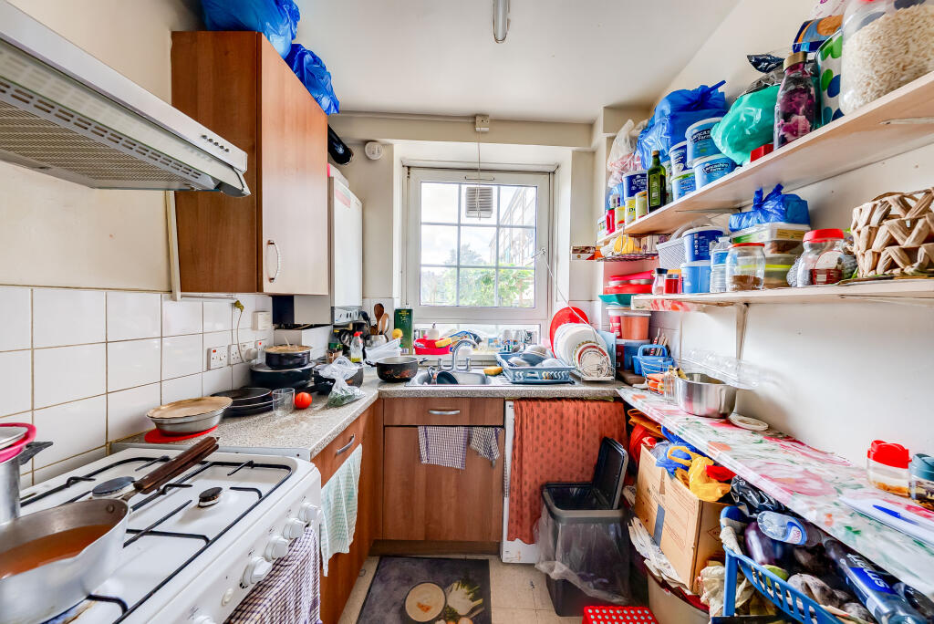 Apartment in London - More