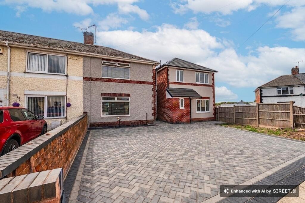 Main image of property: Beauvale Crescent, Hucknall, NG15