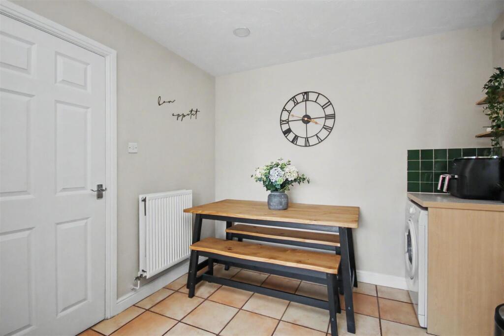 House in Rushden, North Northamptonshire - View 5