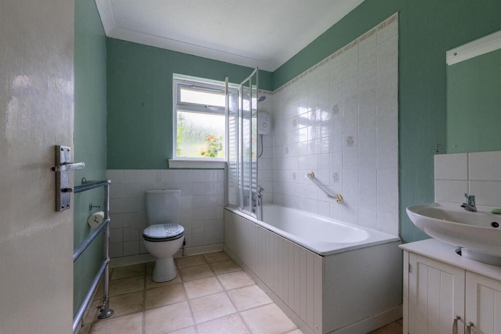 House in Bankfoot, Perth and Kinross - More
