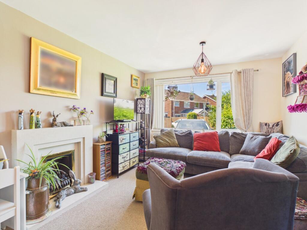 House in Nafferton - More