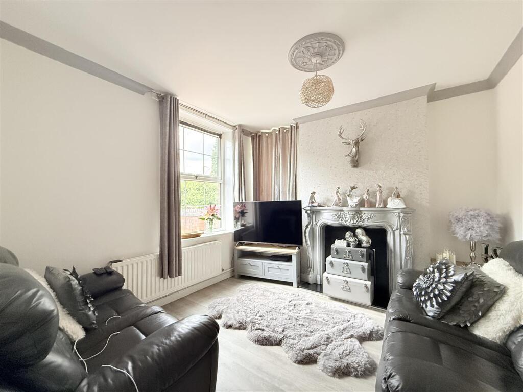 House in Oldham - View 2