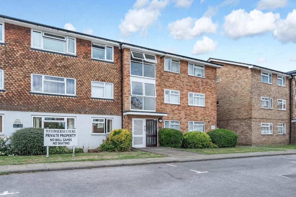Apartment in Sutton - More